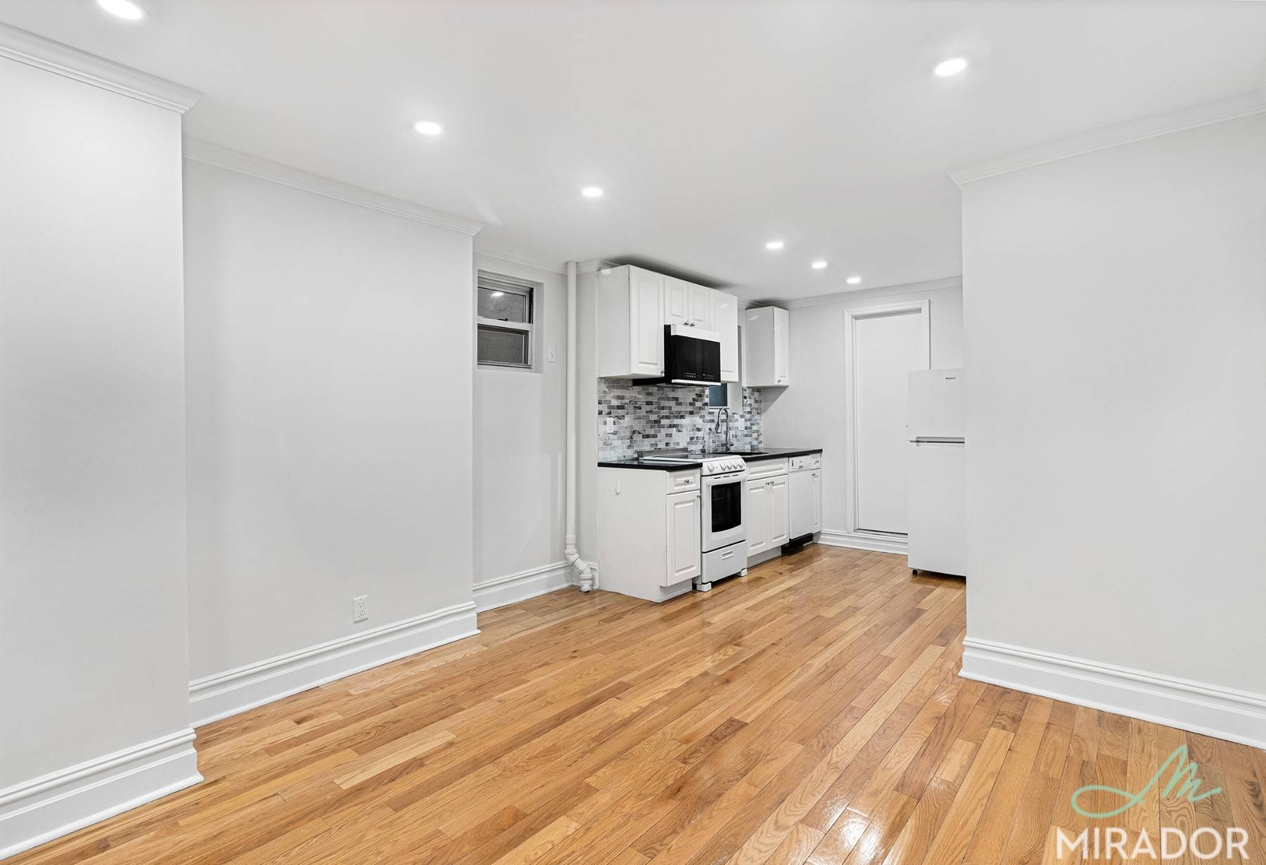 Mirador is pleased to present 332 e 9th 14 AN ALL NEW RENOVATION Available for 8 15 move in upon approval !
