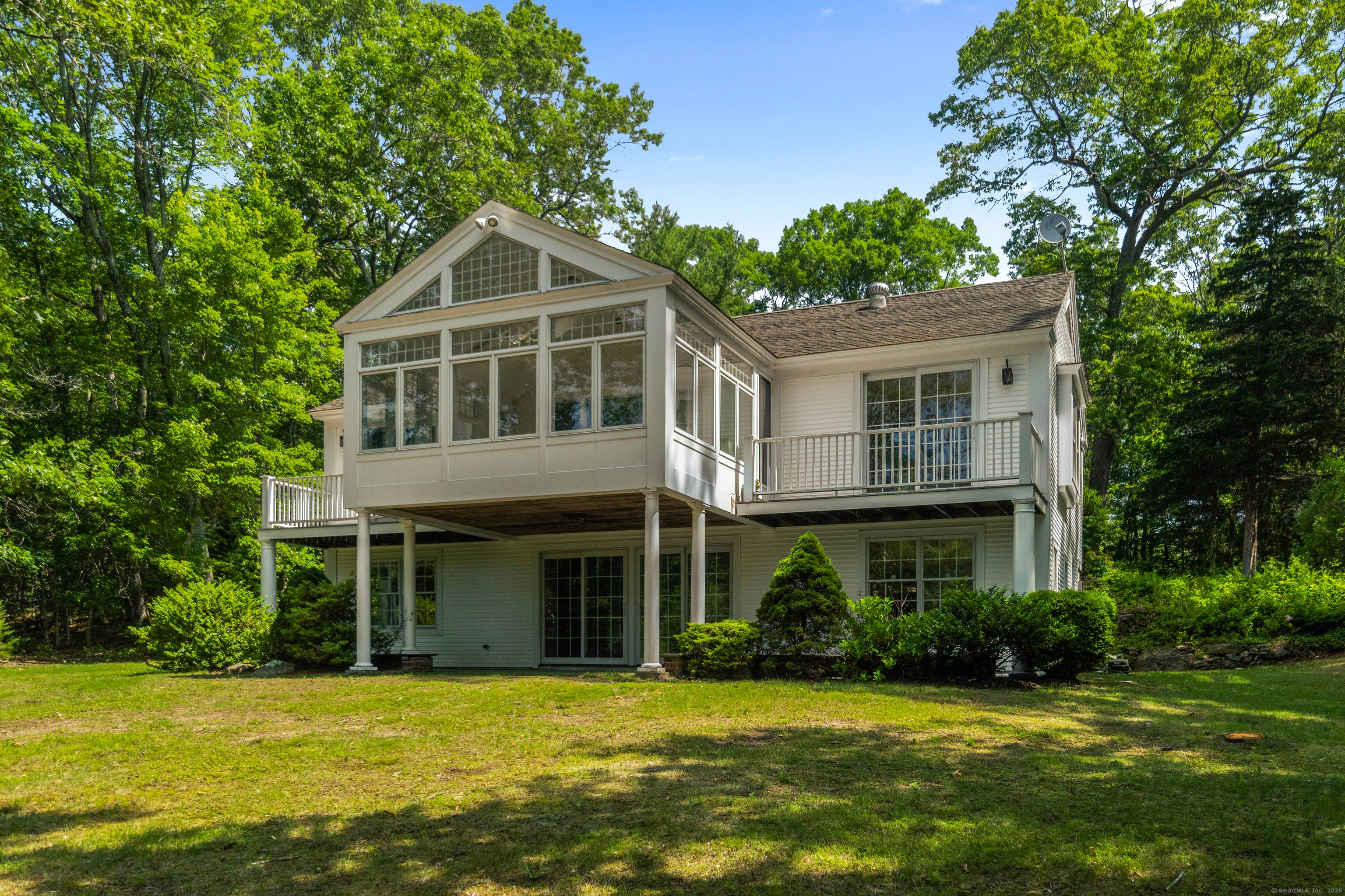 Welcome to Your Year Round Waterfront Retreat !