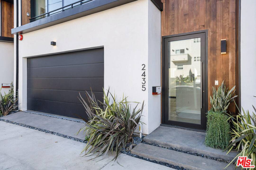 2435  S Penmar Ave Marina Del Rey LA