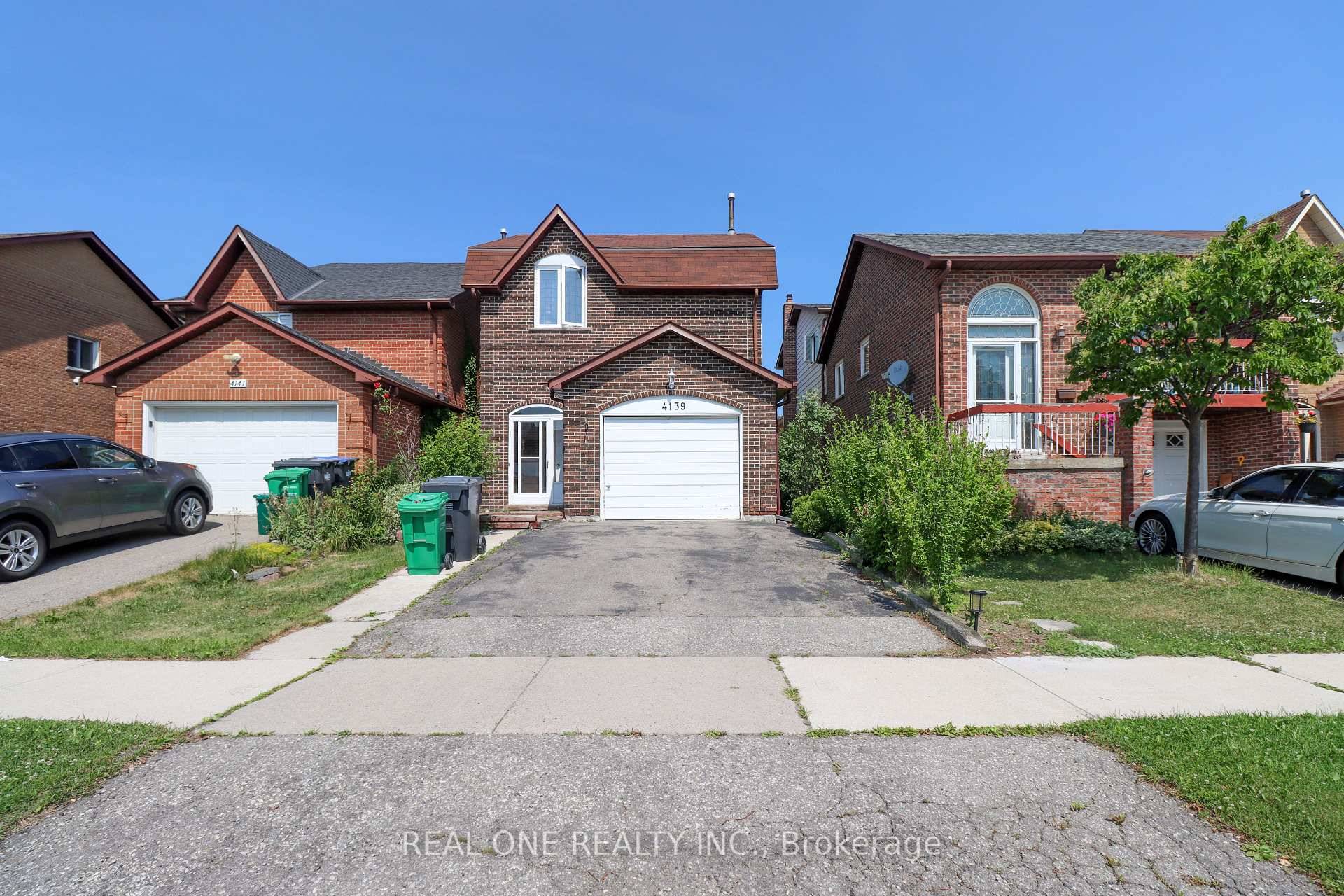 Unparalleled Location ! Amazing 5 Level Backsplit In Sought After Highly Desired Deer Run And Woodland School Area.