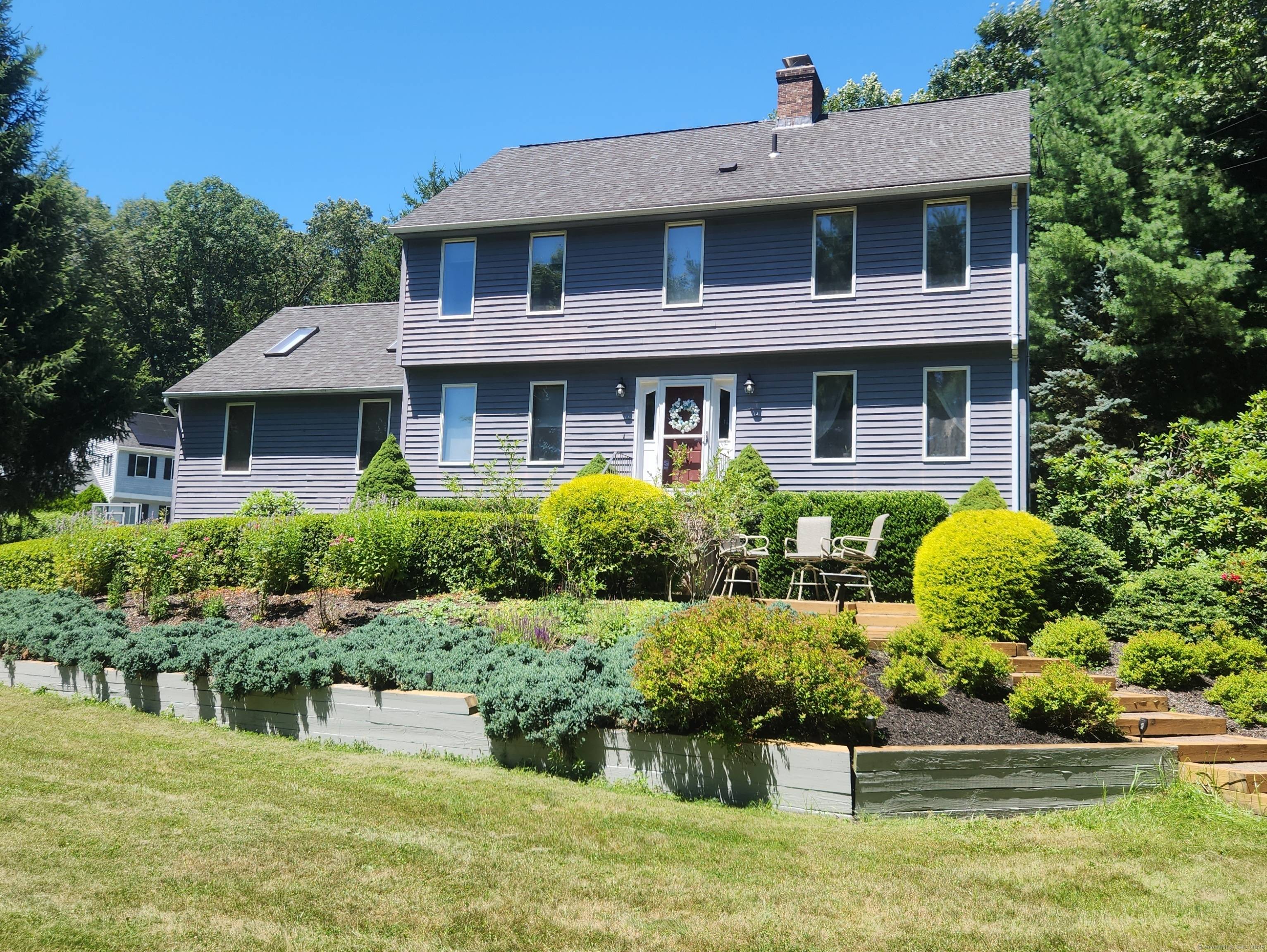Wonderful contemporary Colonial style home located in the picturesque Ct Town of Avon.