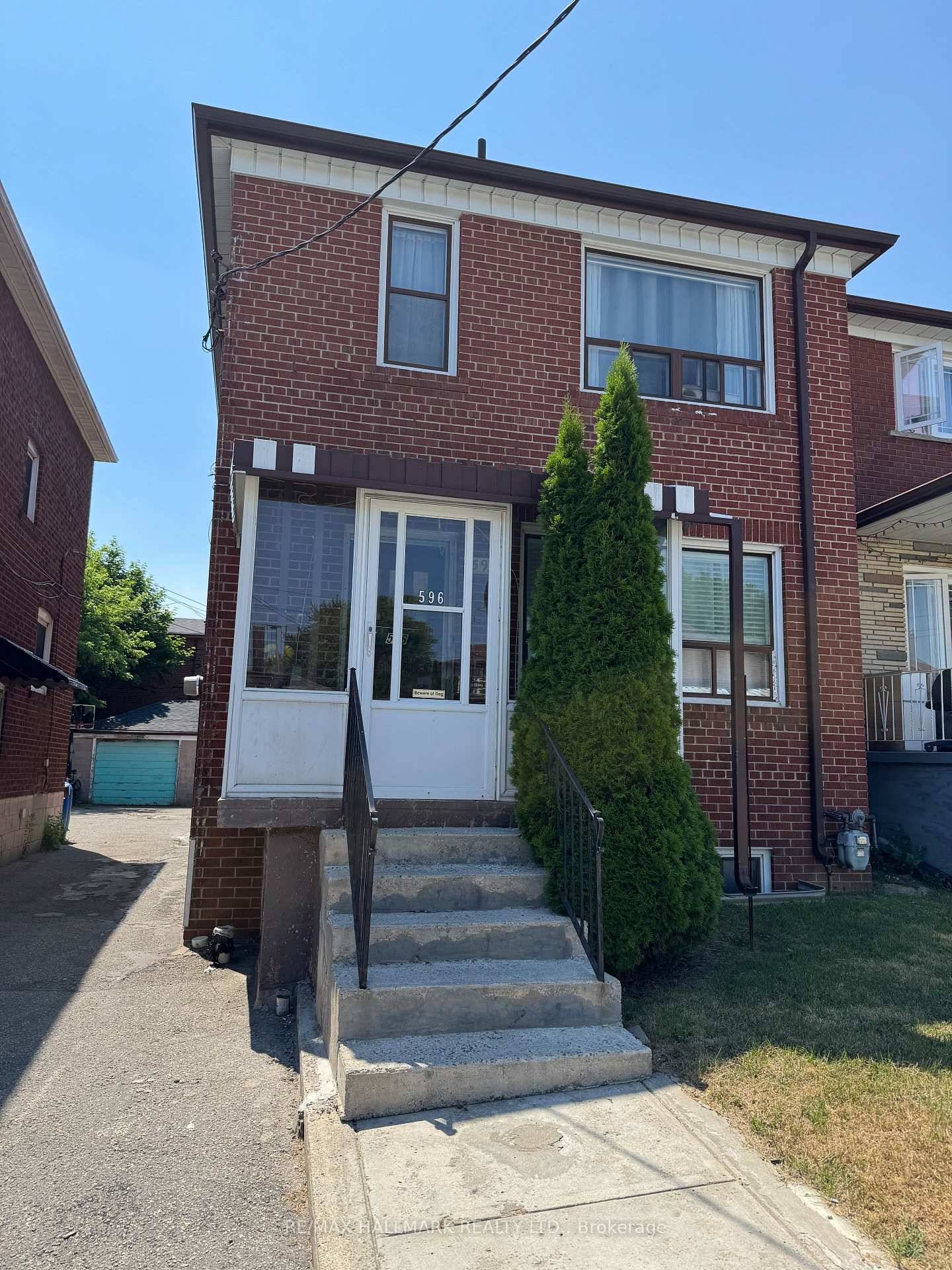 Recently renovated new floors, painted, new stainless steel appliances fridge, microwave, built in dishwasher.
