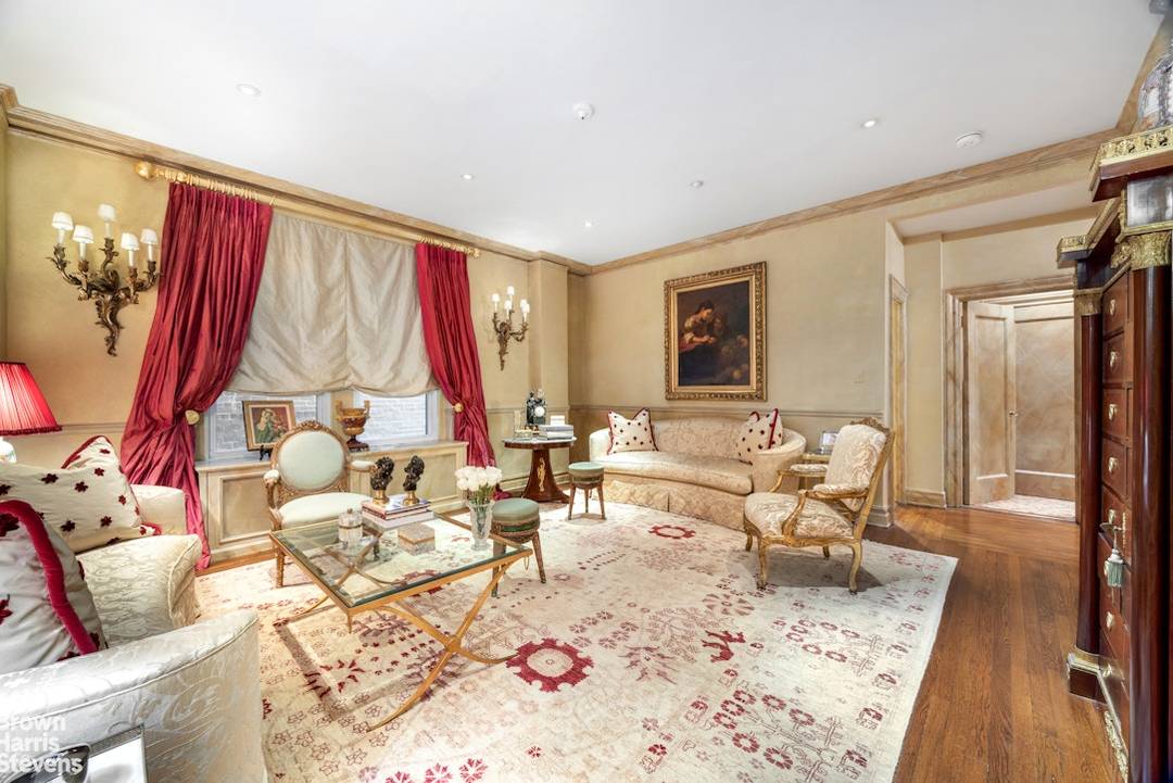 Elegant prewar 2 bedroom on Park Avenue.