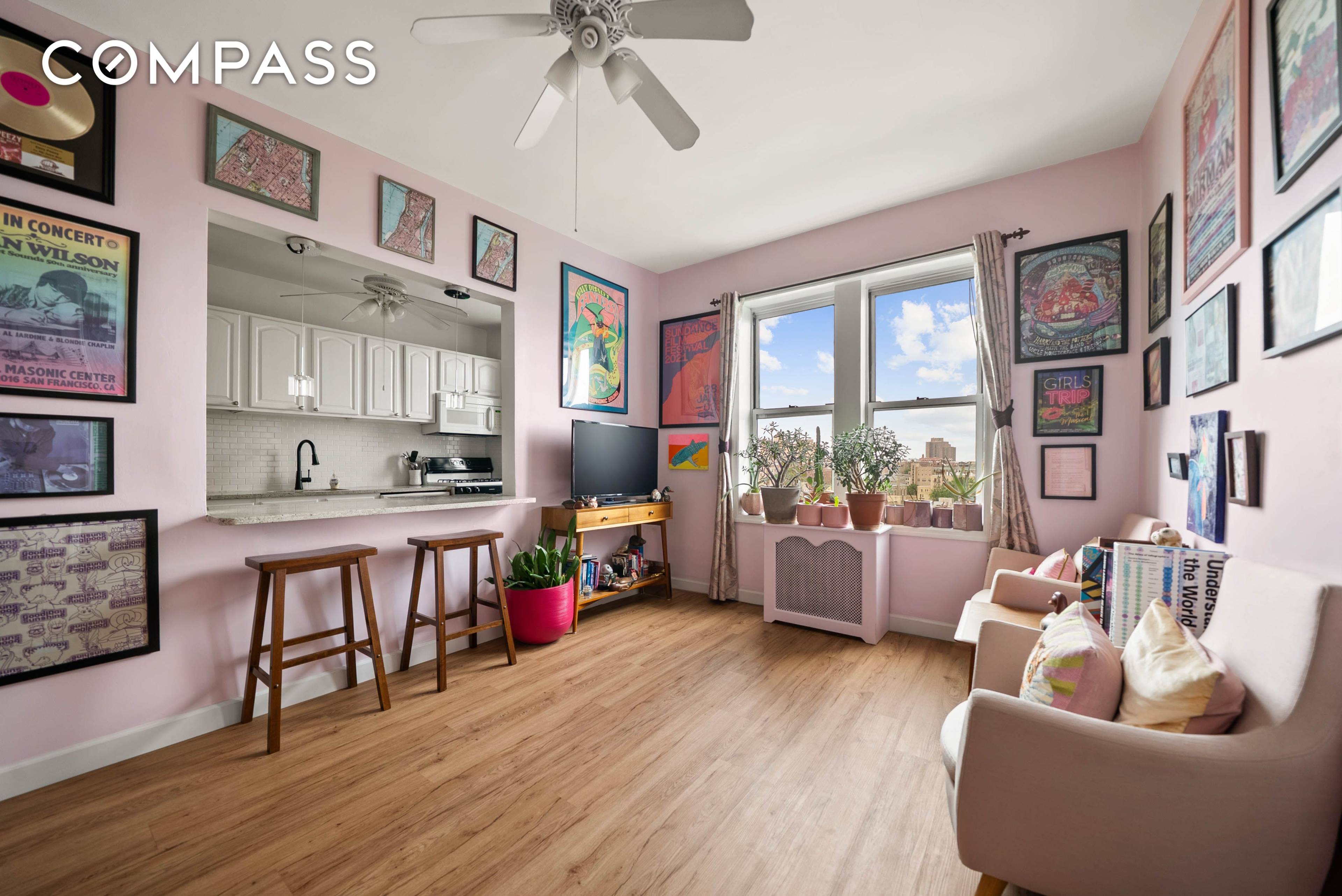 Welcome to 550 Fort Washington Avenue, a charming co op residence nestled in the heart of Manhattan s desirable Hudson Heights.