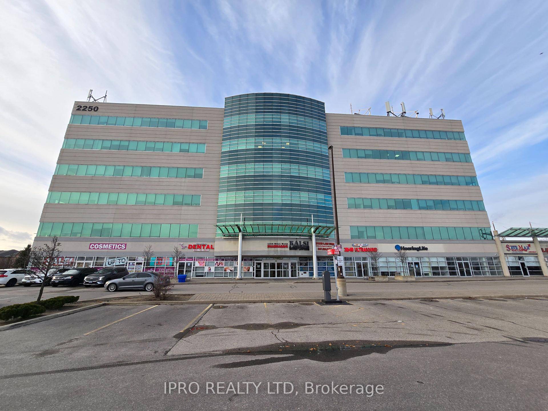 WELCOME TO THIS VERY WELL LOCATED UNIT WITH A DOUBLE CAR UNDERGROUND PARKING IN A HIGHLY POPULAR AREA OF BRAMPTON, WHERE BUSINESS IS DOING EXCELLENT.