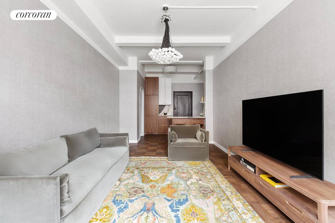 Welcome home to stunning, newly renovated Residence 1F at 299 West 12th Street, perfectly positioned on Abingdon Square Park within one of the West Village's most desirable full service prewar ...