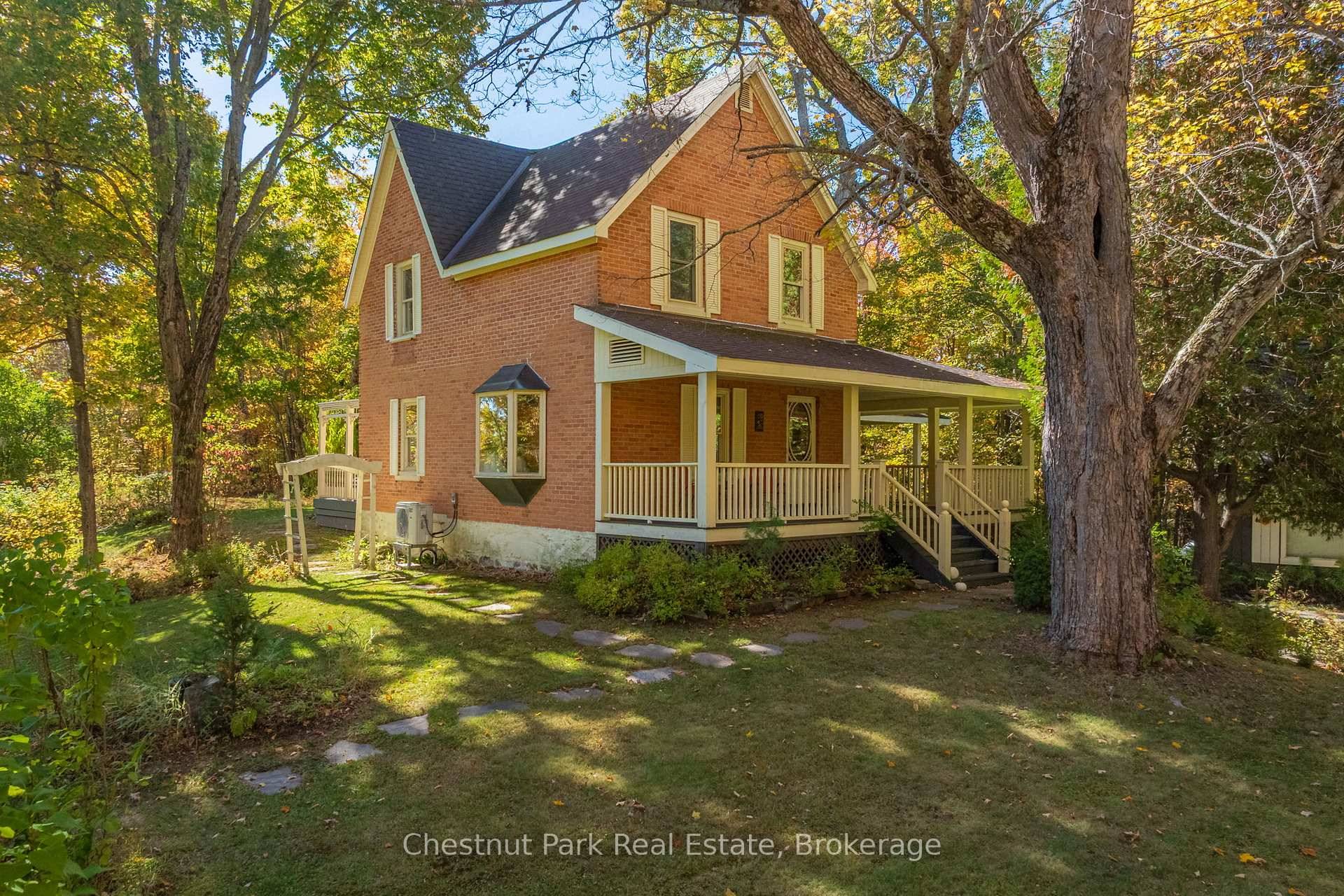 Welcome to this cherished century home in the heart of Hillside in Lake of Bays, Muskoka, beloved within the community for generations.