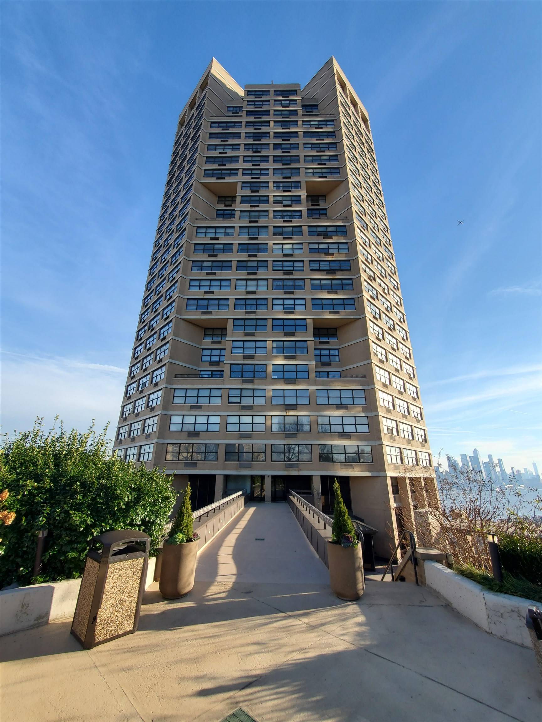 7002 BLVD EAST Condo New Jersey