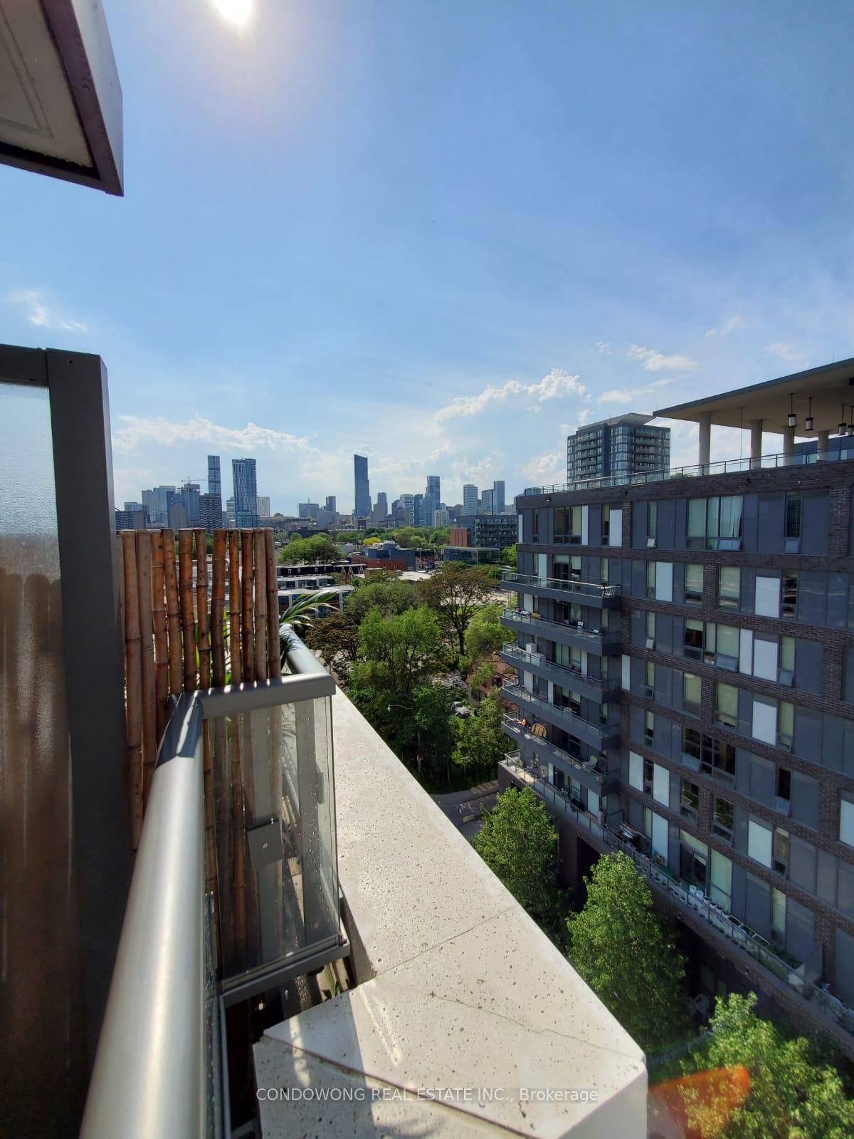 1 Br Northwest Facing Unit, Amazing Finishes And Amenities, Open Concept, Laminate Floors, Stainless Steel Appliances.