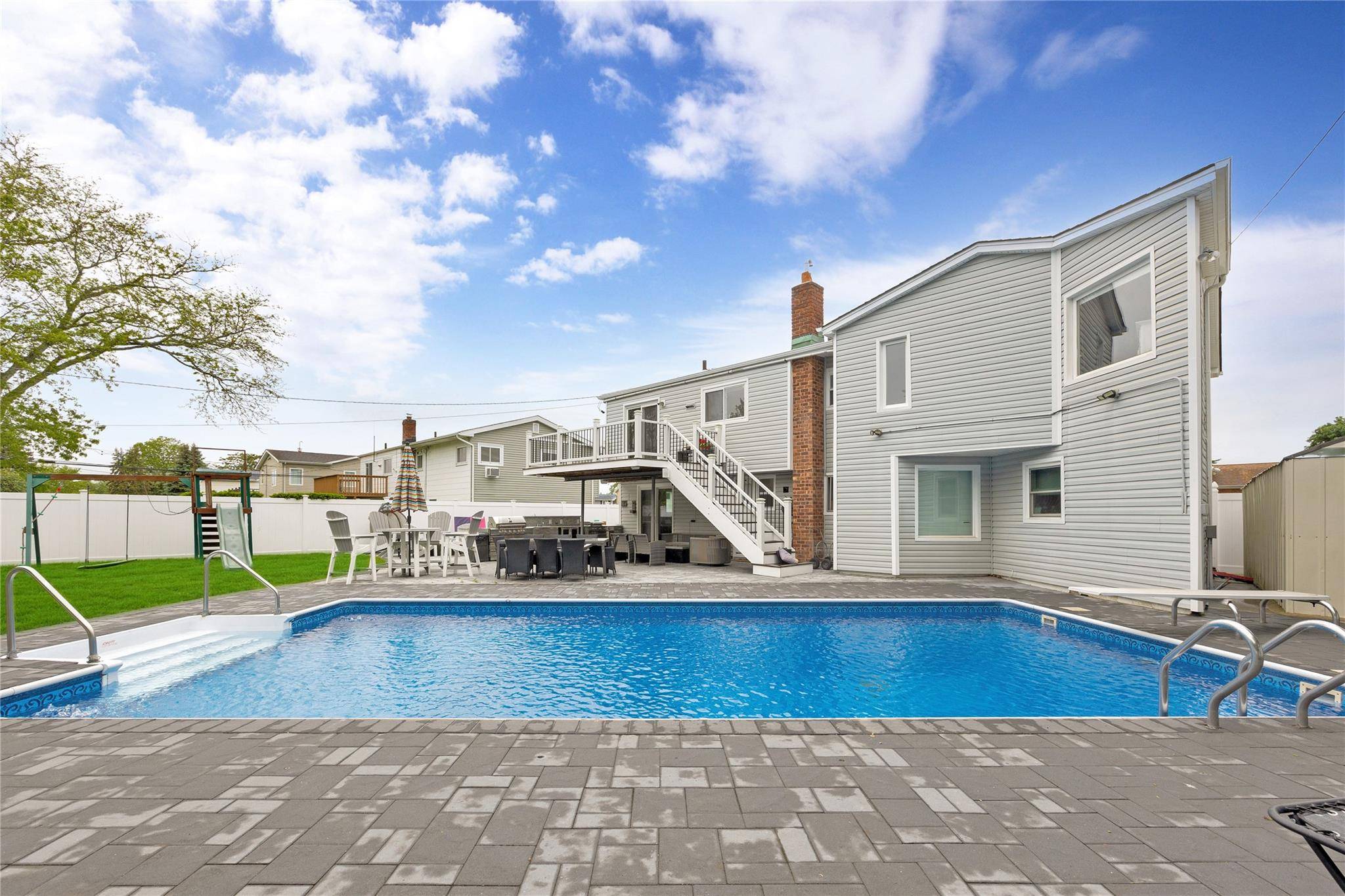 If your looking for open concept and great back yard, then this is your next house.