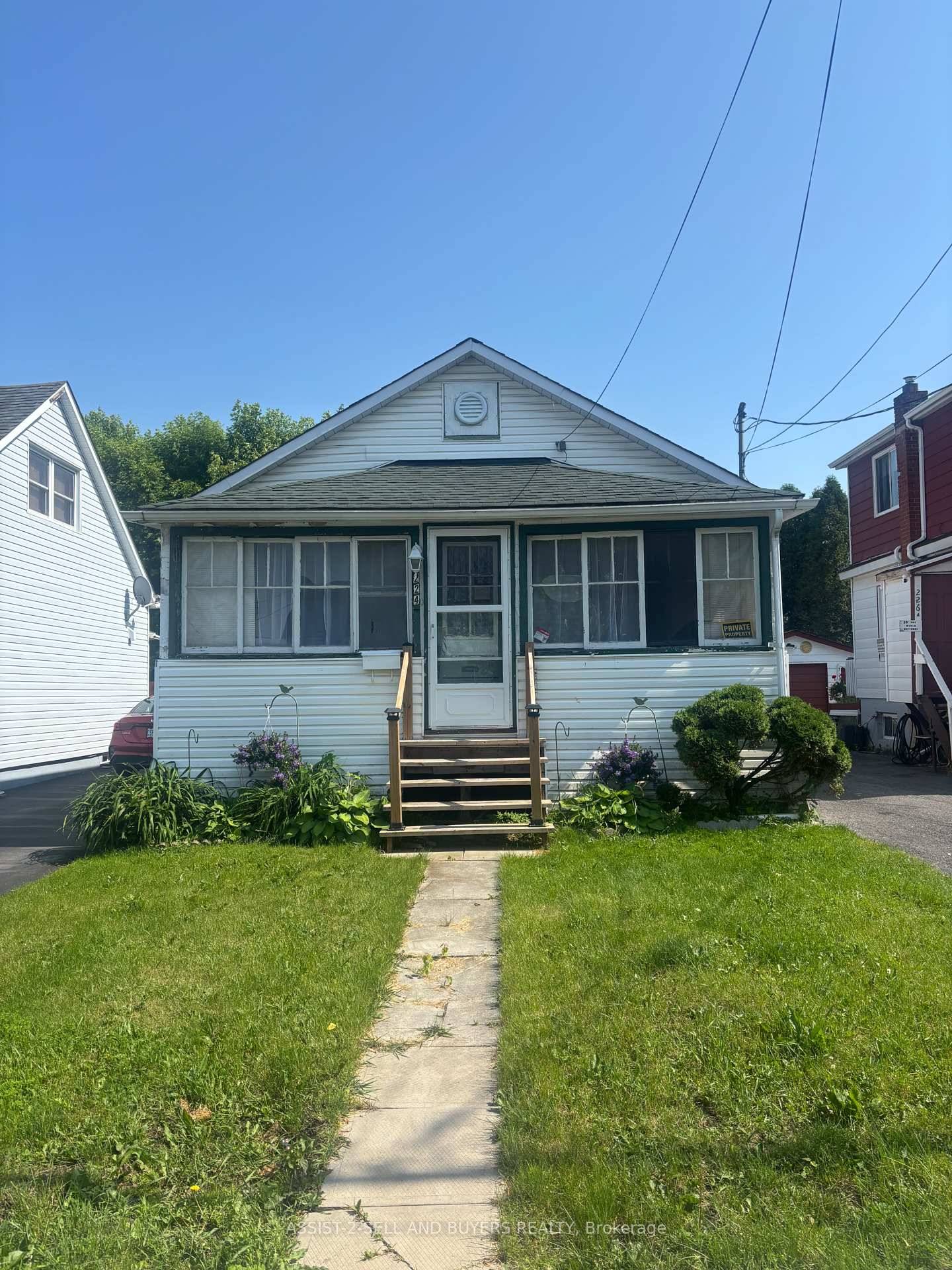 AFFORDABLY TWO BEDROOM BUNGALOW in downtown Cornwall easy walking distance to shopping, and buses.