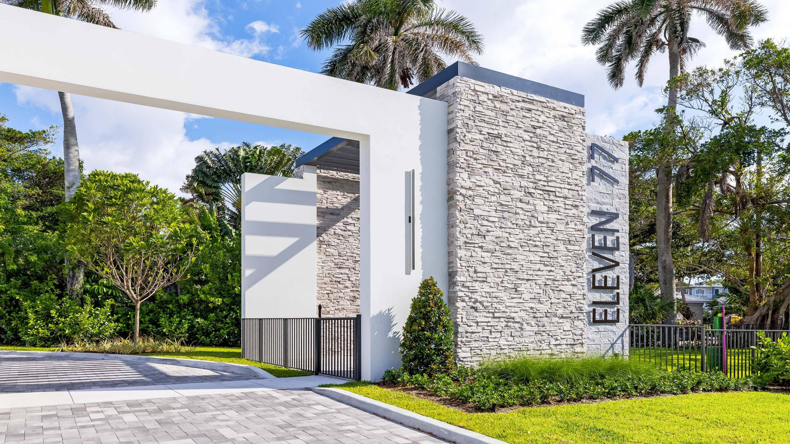 Welcome to the penthouse unit at 1177 Moderne, a brand new boutique condo with only 16 luxury residences.