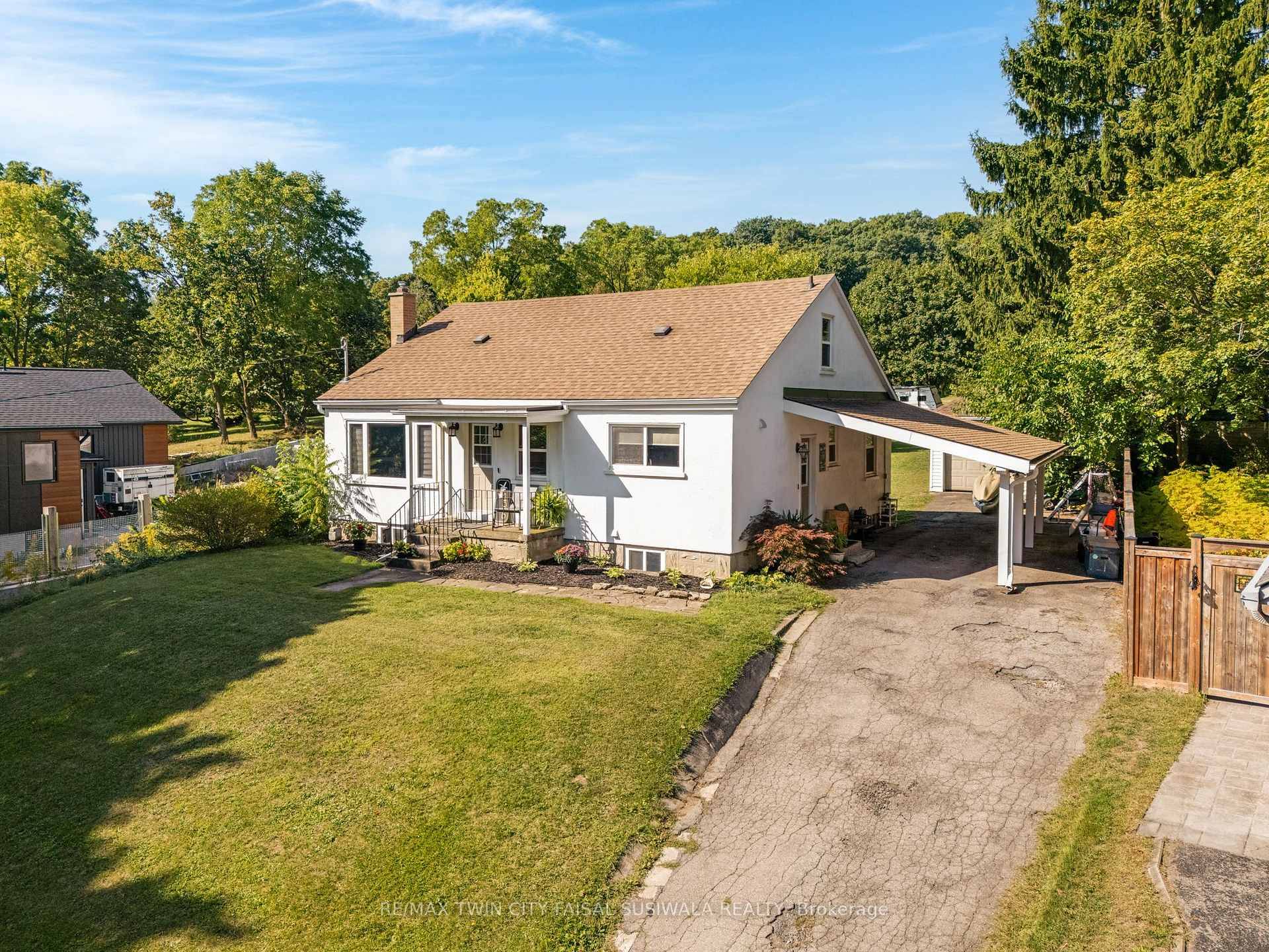 STORYBOOK SETTING ON 0. 75 ACRES IN CAMBRIDGE.