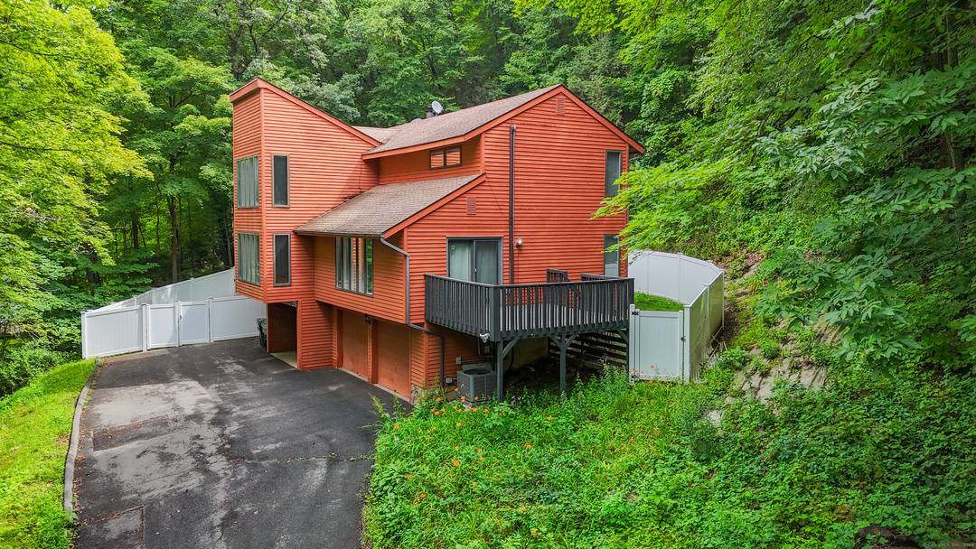 Stylish and spacious, this contemporary 3 bedroom, 3.