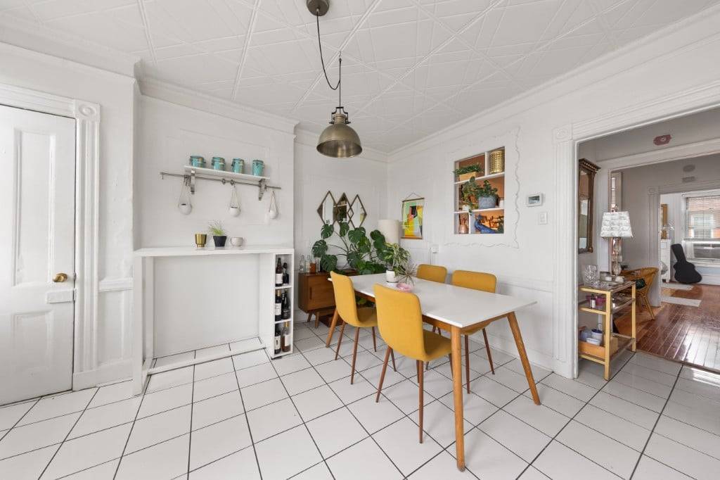 Available for the first time in a generation, this three family home in Carroll Gardens is a terrific investment opportunity.