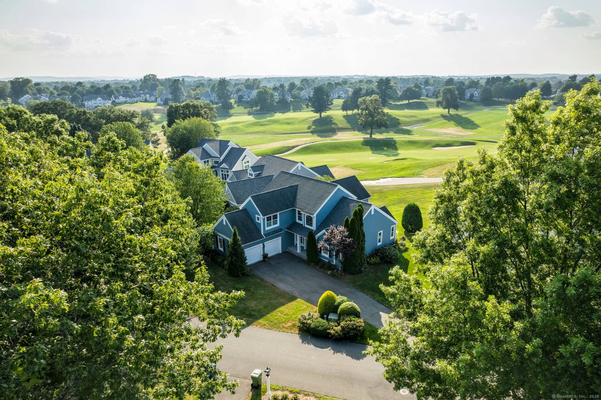 Imagine yourself right now relaxing on the deck of your Sunningdale Estate Home at River Highlands.