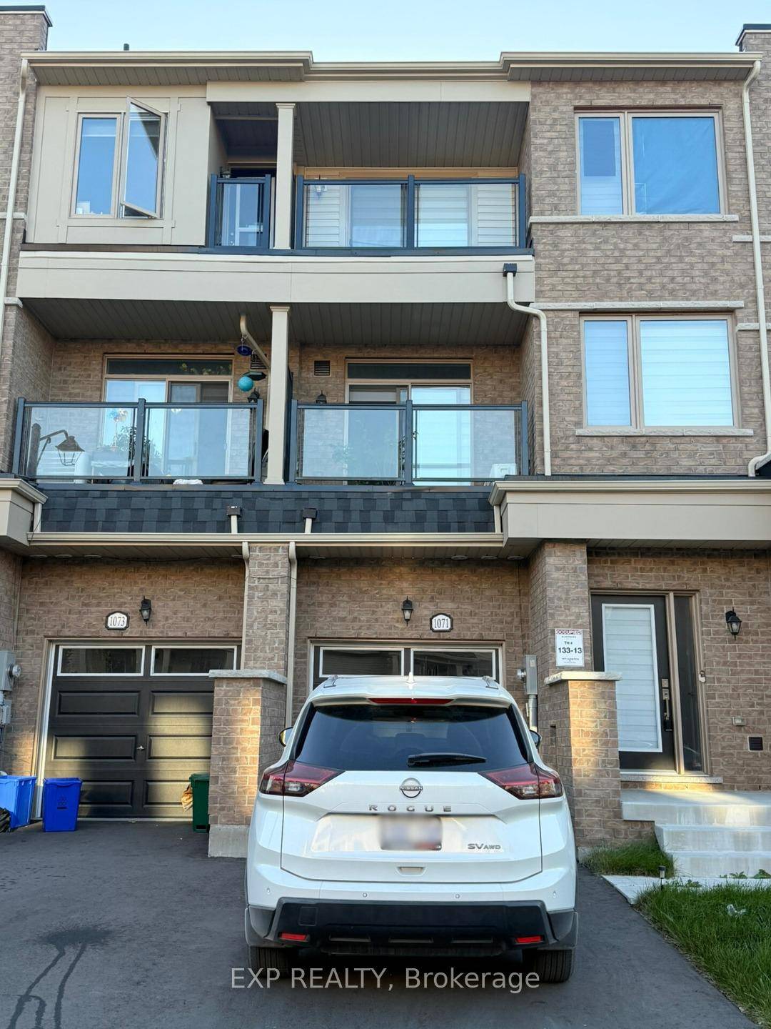 Brand new luxury townhome available for lease in North Oshawa !