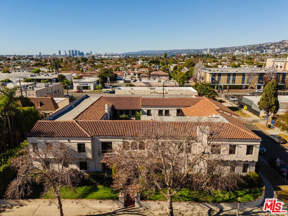 455  N Sycamore Ave 21.0 Hancock Park LA