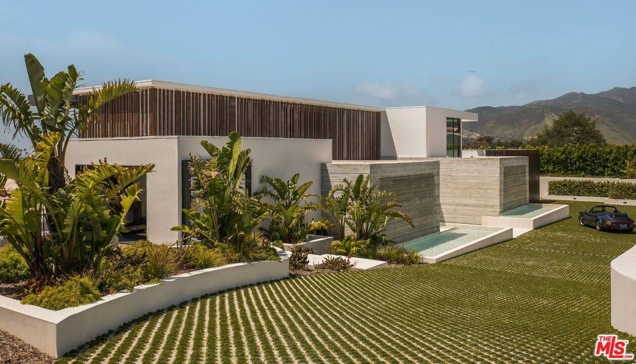 6889 Dume Dr 6BR Malibu La
