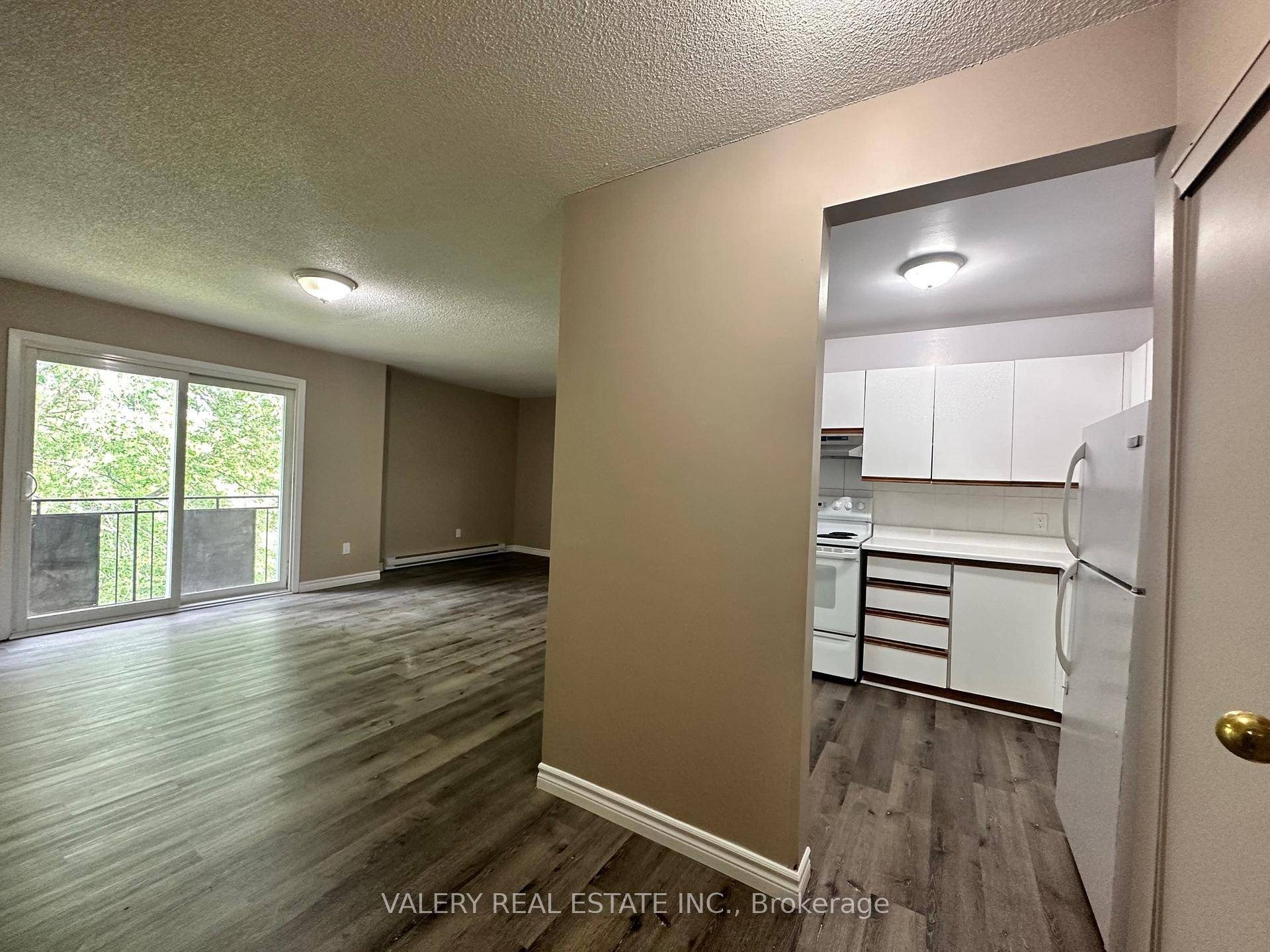 Charming, updated 700 sq ft.