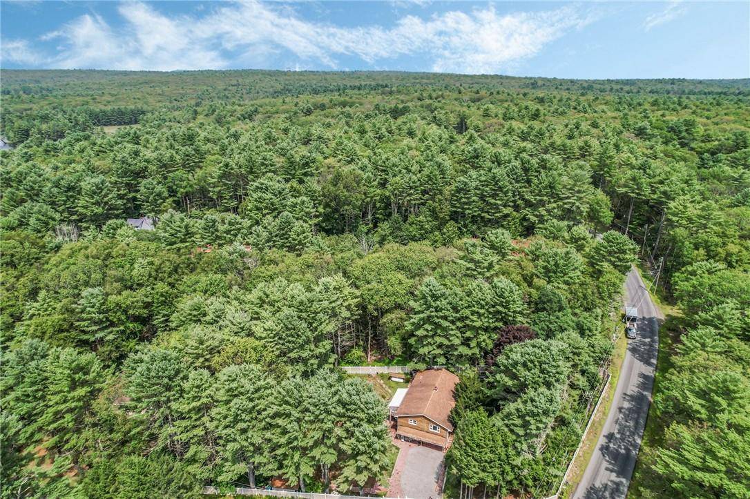 Fabulous renovated Contemporary Lakehouse located in Glen Spey NY with separate lakefront parcel to enjoy Mohican Lake, a natural Glacial Lake !