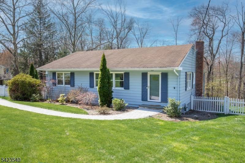 Kitchen and bathrooms updated 2019 Appliances all 2 3 years old New hot water heater in 2022 New sidewalk 2023, patio 2024, and driveway 2024 Refinished hardwood floors 2024 New ...