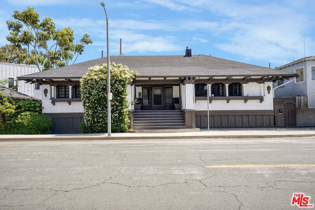 1300   Riviera Ave 5BR Marina Del Rey La