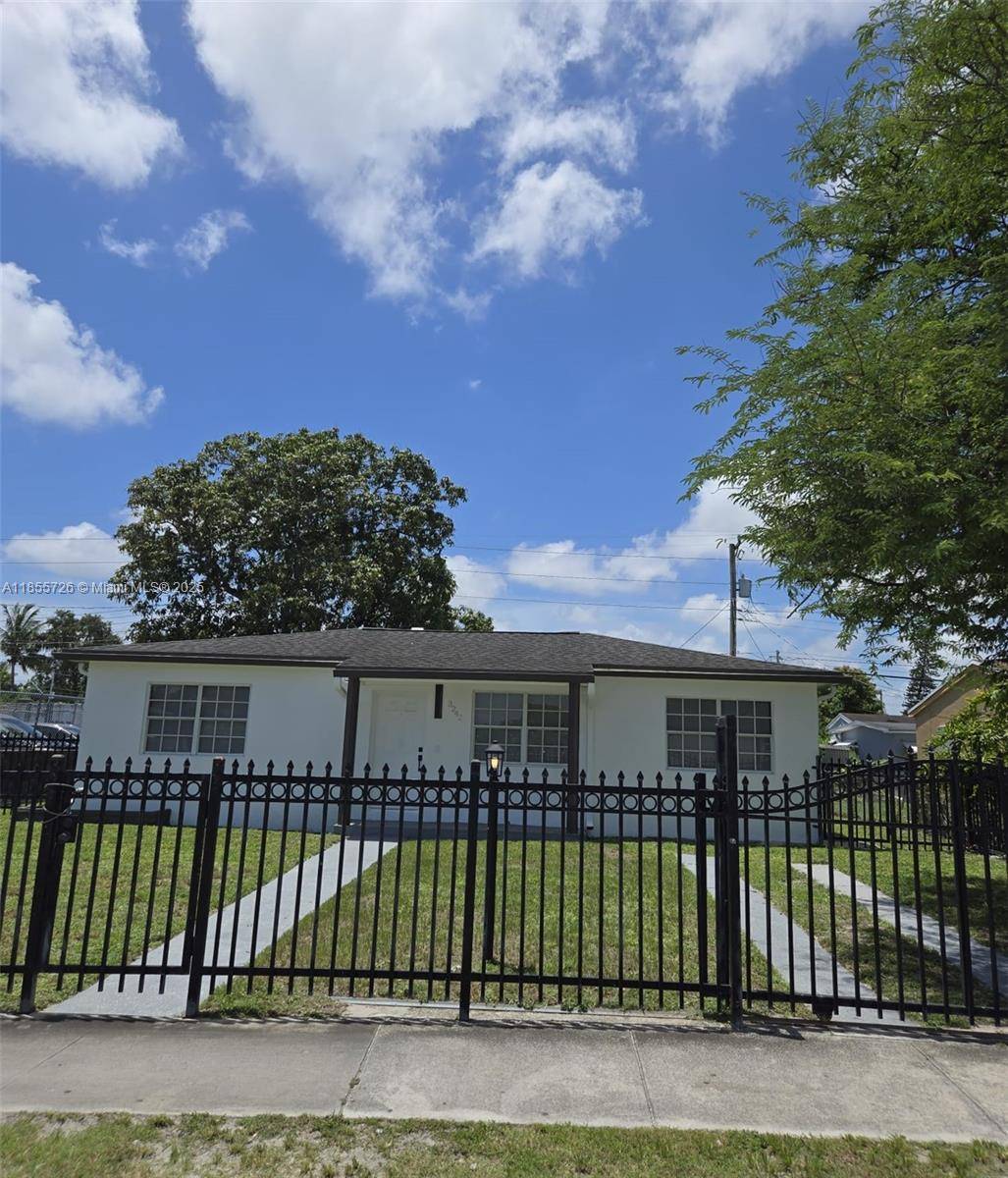 Amazing and unique opportunity in the heart of Miami.