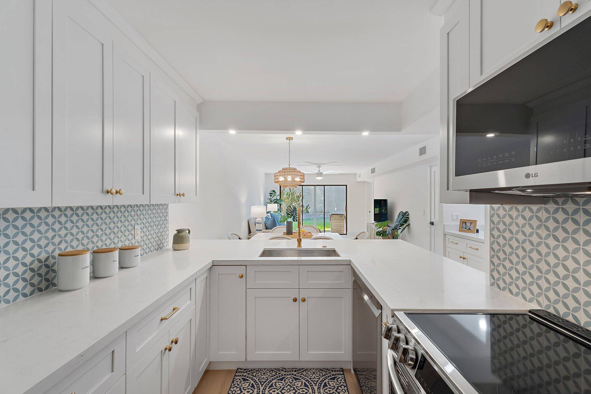 Completely remodeled Keystone Condo on Jupiter's Indian Creek Golf Course !