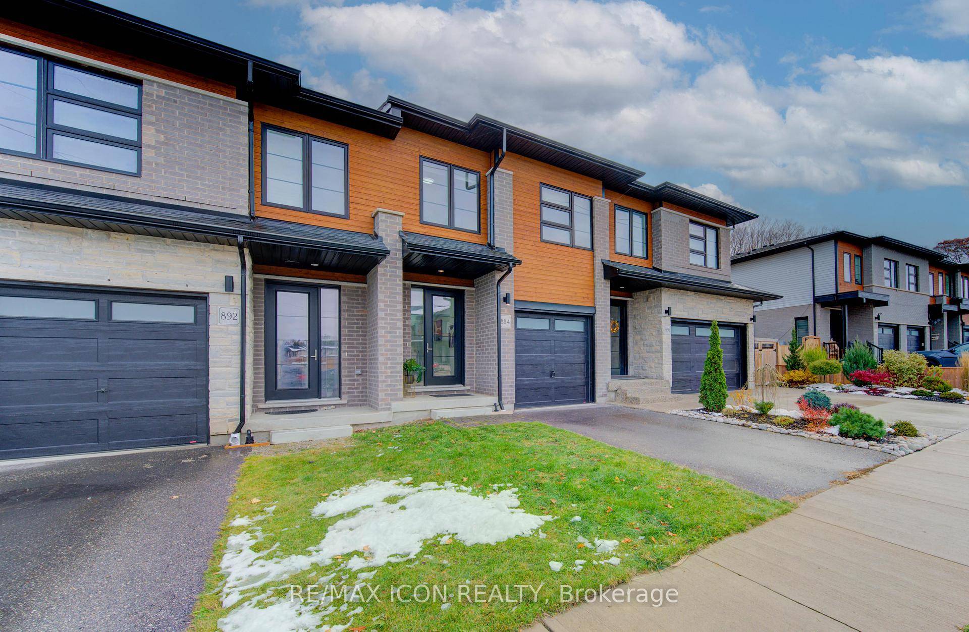 Welcome to 894 Robert Ferrie Drive, a modern Freehold townhome in the sought after Doon neighbourhood, just minutes from the 401 and surrounded by trails, schools, and parks.