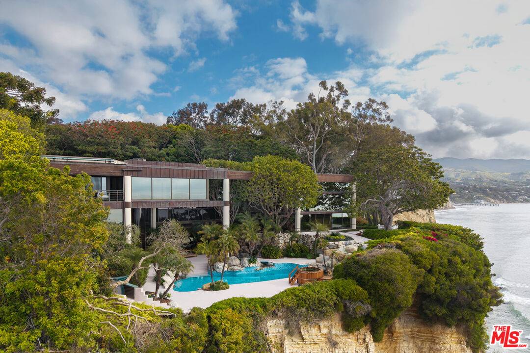 6962   Wildlife Rd 5BR Malibu La