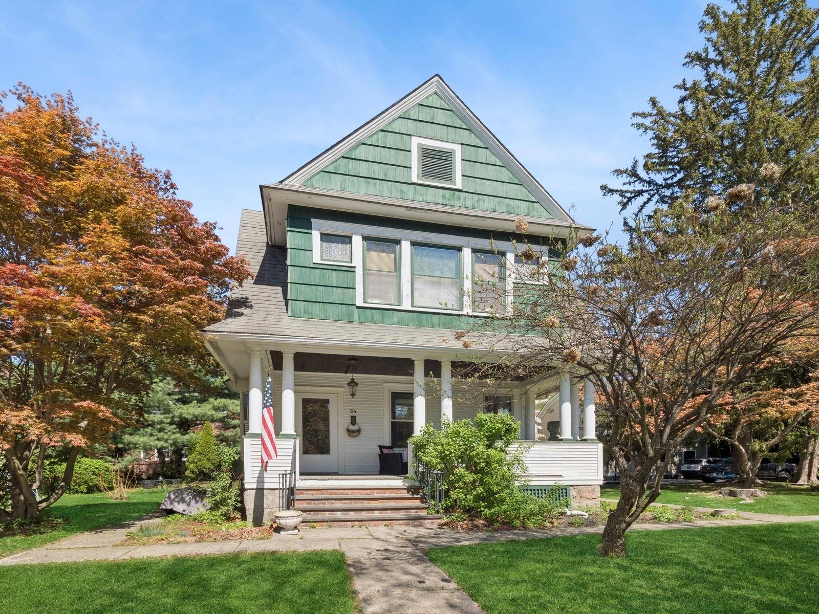 Step back in time with this extraordinary 5 bedroom period home, built in 1897 and offering over 2, 800 square feet of living space across three gracious floors.
