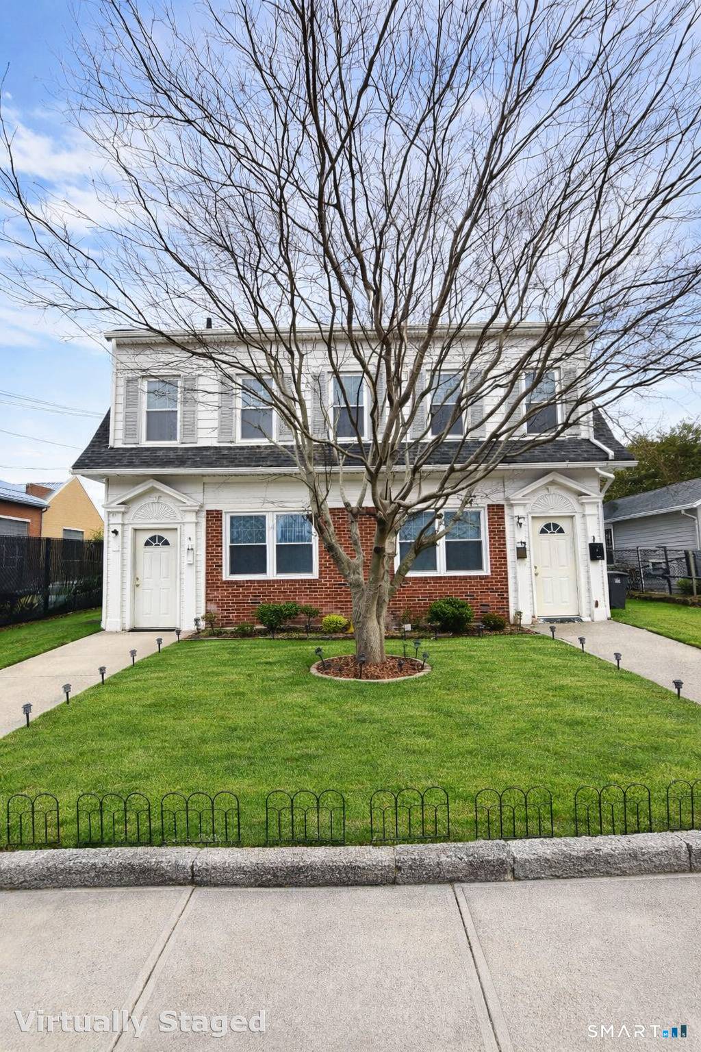 Exceptional investment opportunity in the heart of New Haven's desirable 06515 location.