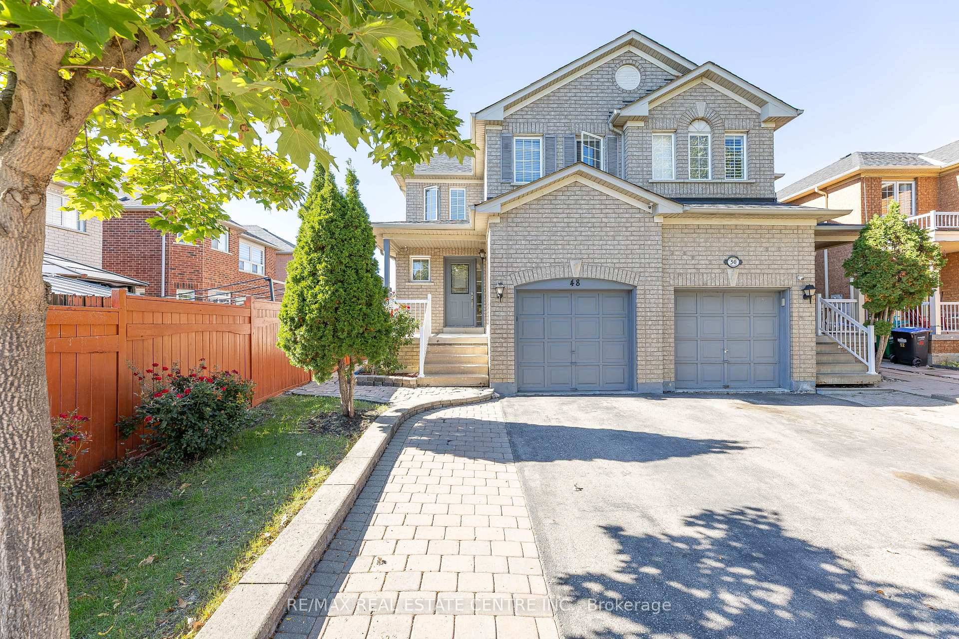 Nicely Laid Out Semi Detached With 4 Bedrooms amp ; Finished Basement.