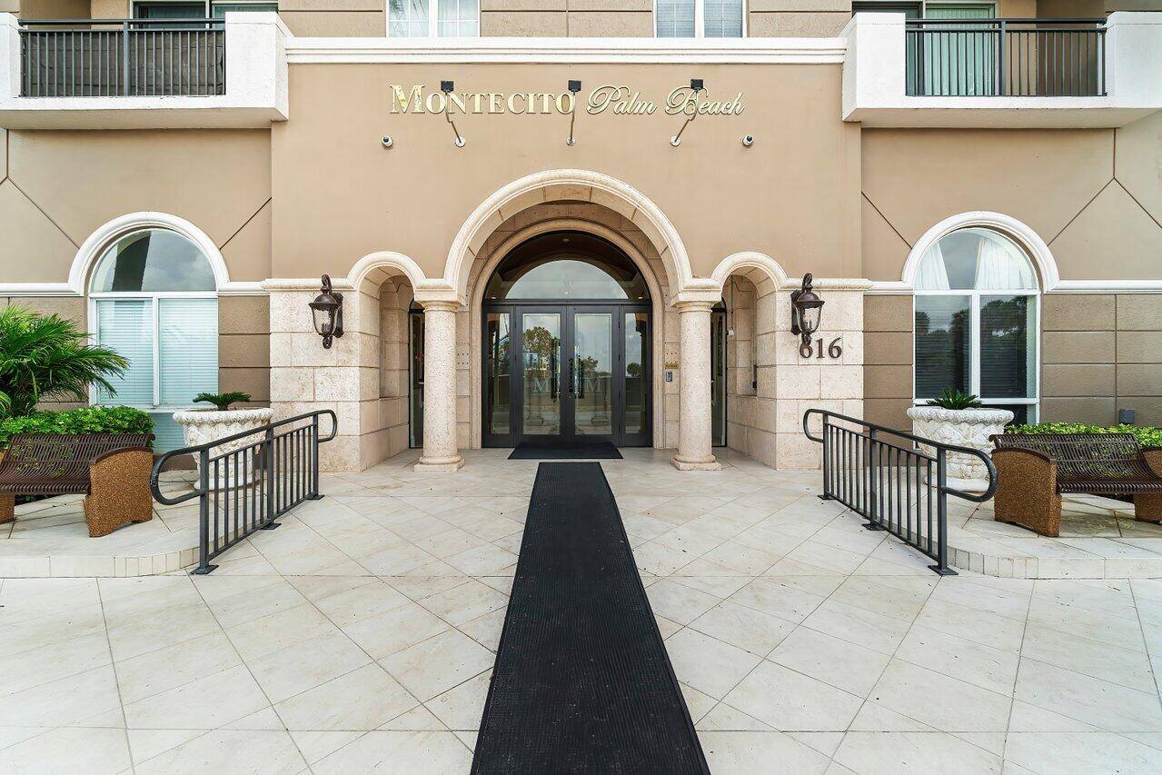 Experience luxury living on the 12th floor in Downtown West Palm Beach !