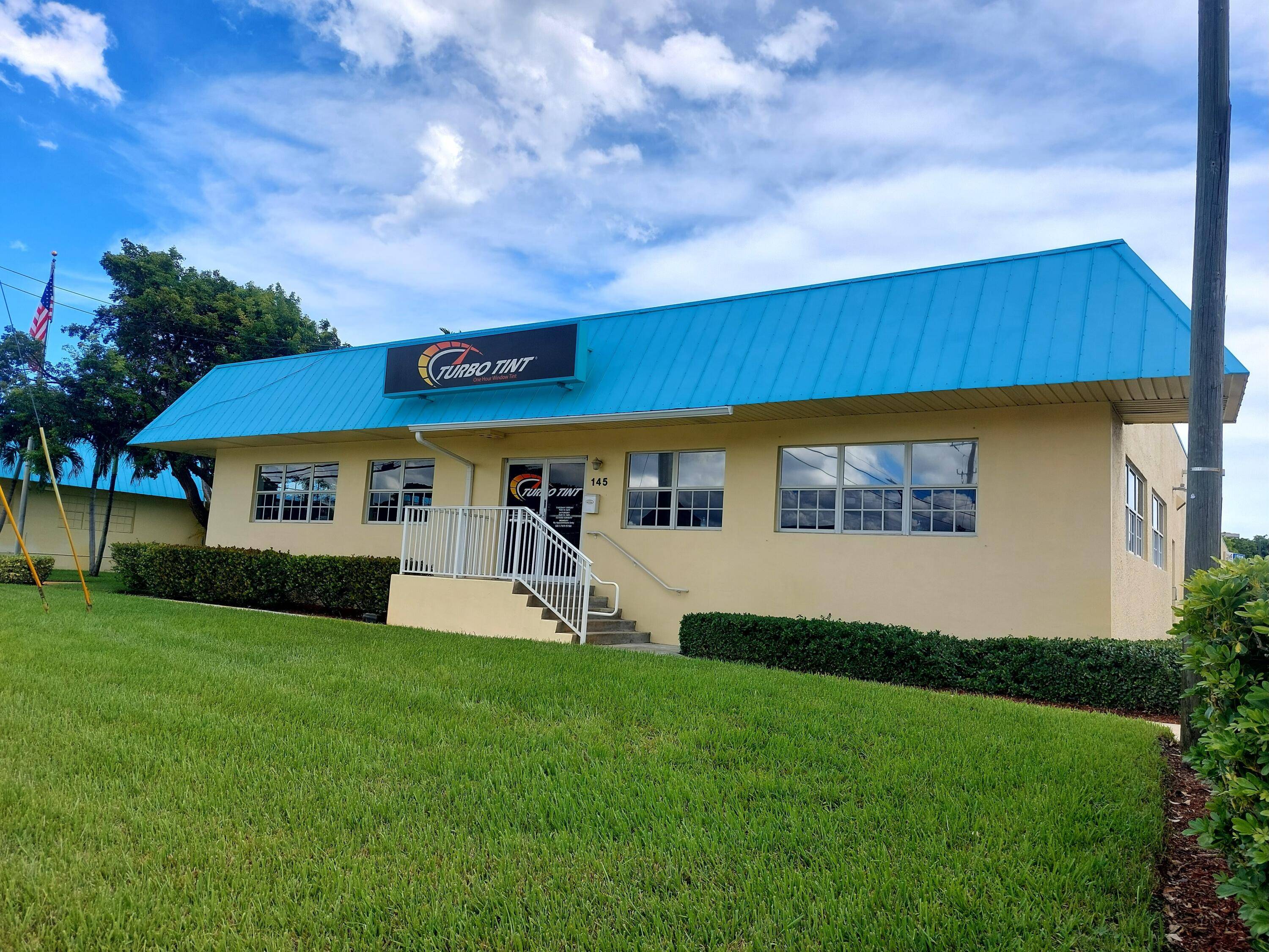 This is THE LOCATION for the maximum exposure for your company !