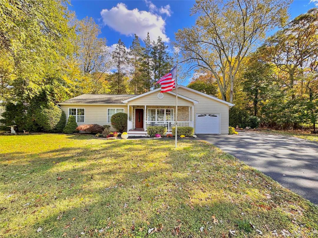 Welcome to This One of a Kind 2010 Construction !