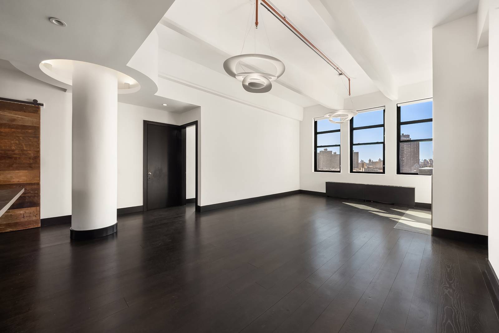 Luxury Living in Williamsburg 3 Bed, 2.