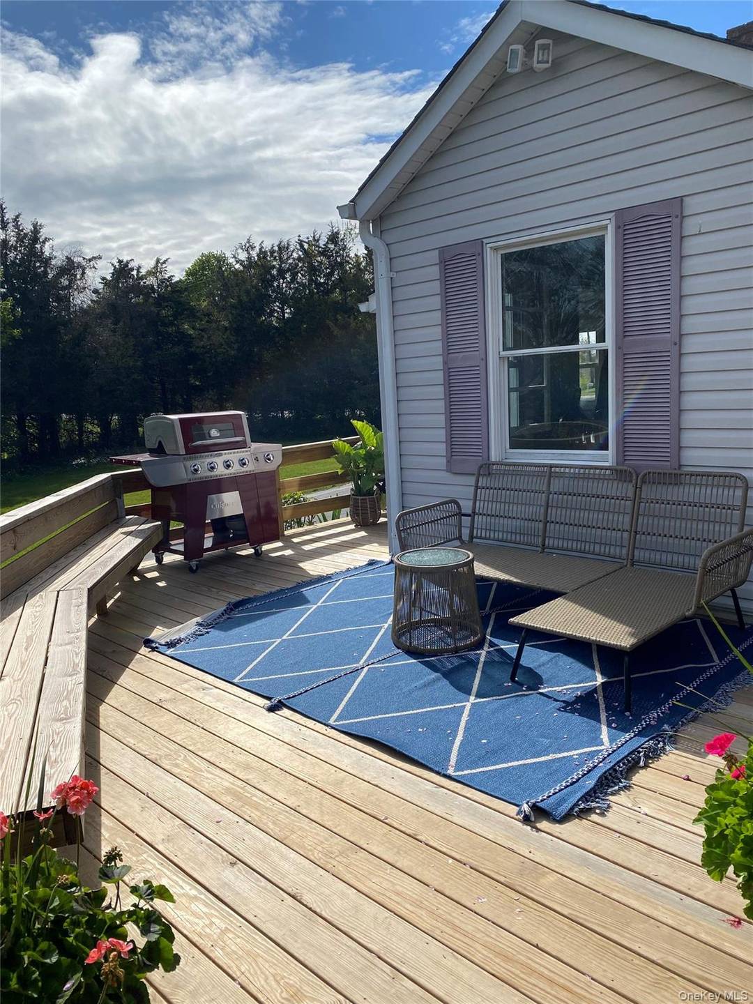 Move in ready, furnished year round rental in the sunniest hamlet of New York Cutchogue.
