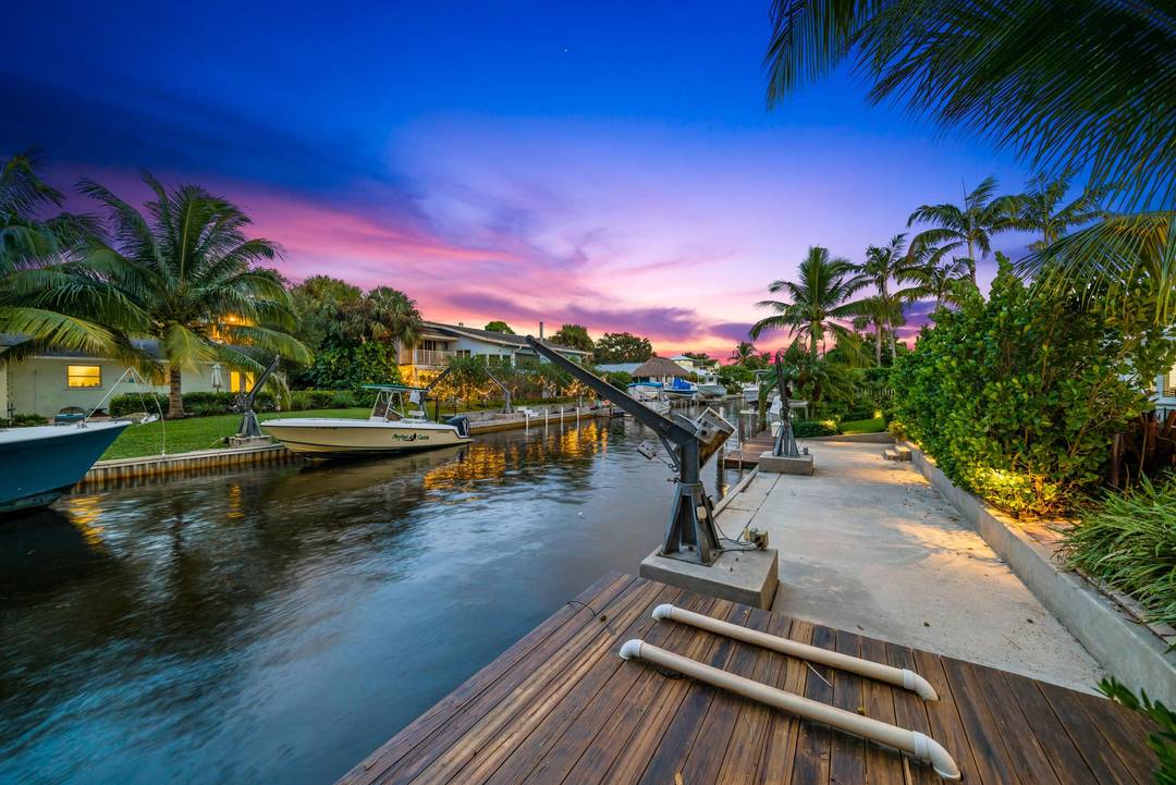 Beautifully appointed waterfront home in the heart of Jupiter, ideally positioned for world class boating, fishing, kayaking, and paddleboarding, with quick access to the Jupiter Inlet and nearby beaches.