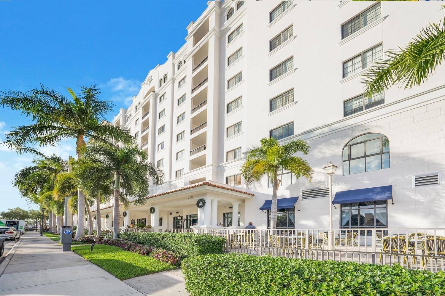 Live your Best life in Downtown Boca Raton.