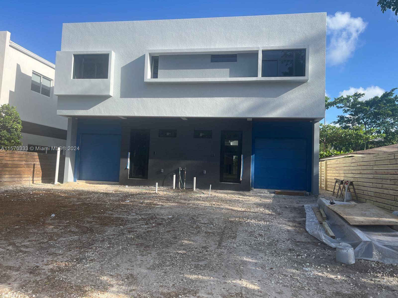 NEW TOWHOUSE in Tarpon River.