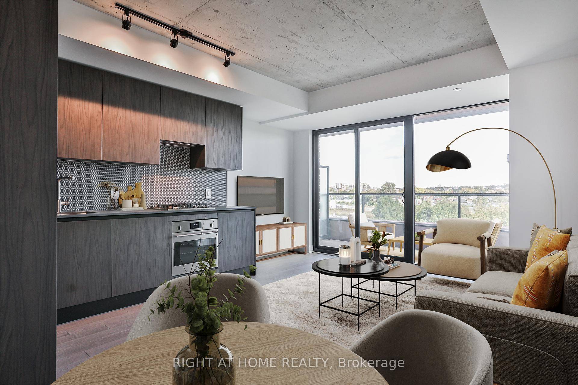 Be first to call Junction House HOME.