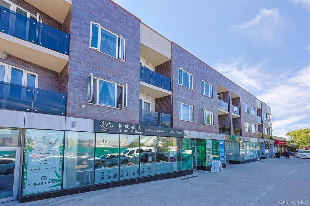 136 20 Booth Memorial Avenue Unit2A Public remarks Flushing newerly elevator condominium spacious 2 bedroom 2 bathroom unit, net 970 sqft, Plus 860sqft balcony.