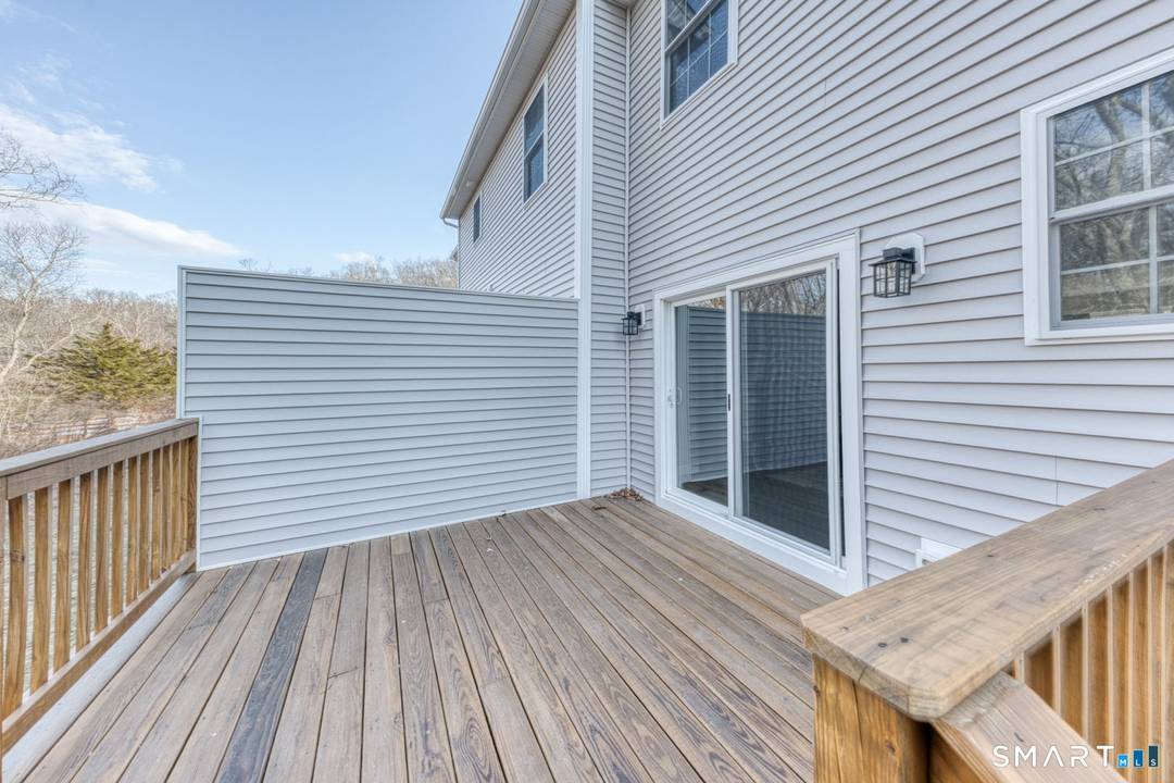 Move in ready ! 3br 2. 5ba townhome at Cornerstone Village offers a quaint and quality lifestyle.