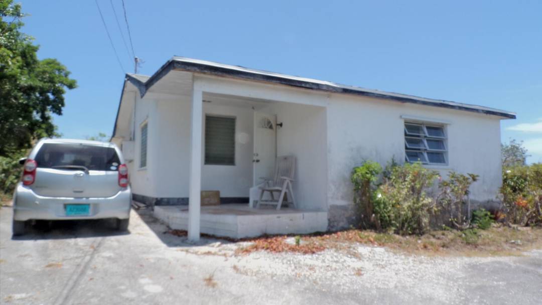 TURNQUESTS Single Family Home Long-Island-Bahamas