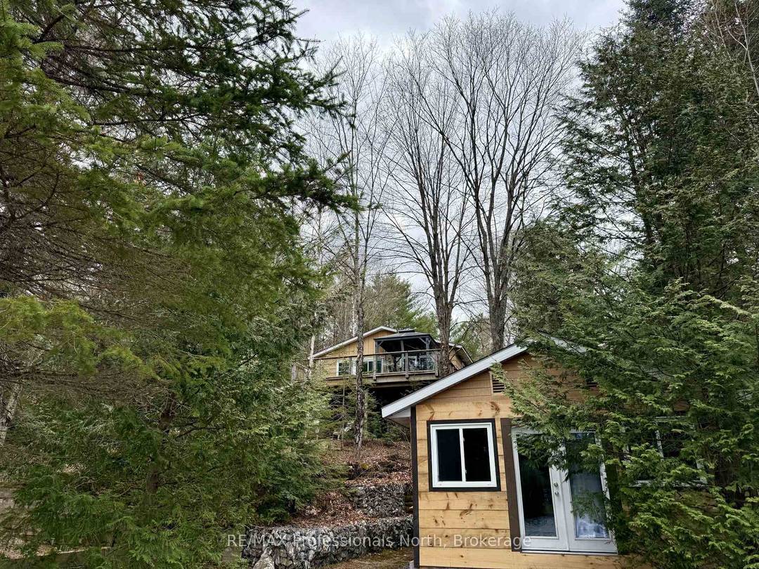 Discover your own lakeside haven on Lake of Bays a rare chance to own waterfront property in Muskoka.