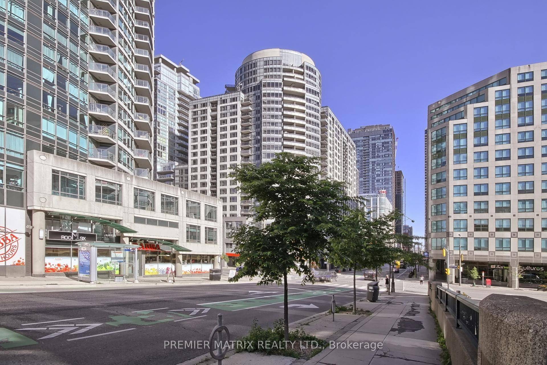 July 15th Move In. Fully Furnished Luxury Tridel Built 2 Bedrooms With 3 Washrooms.