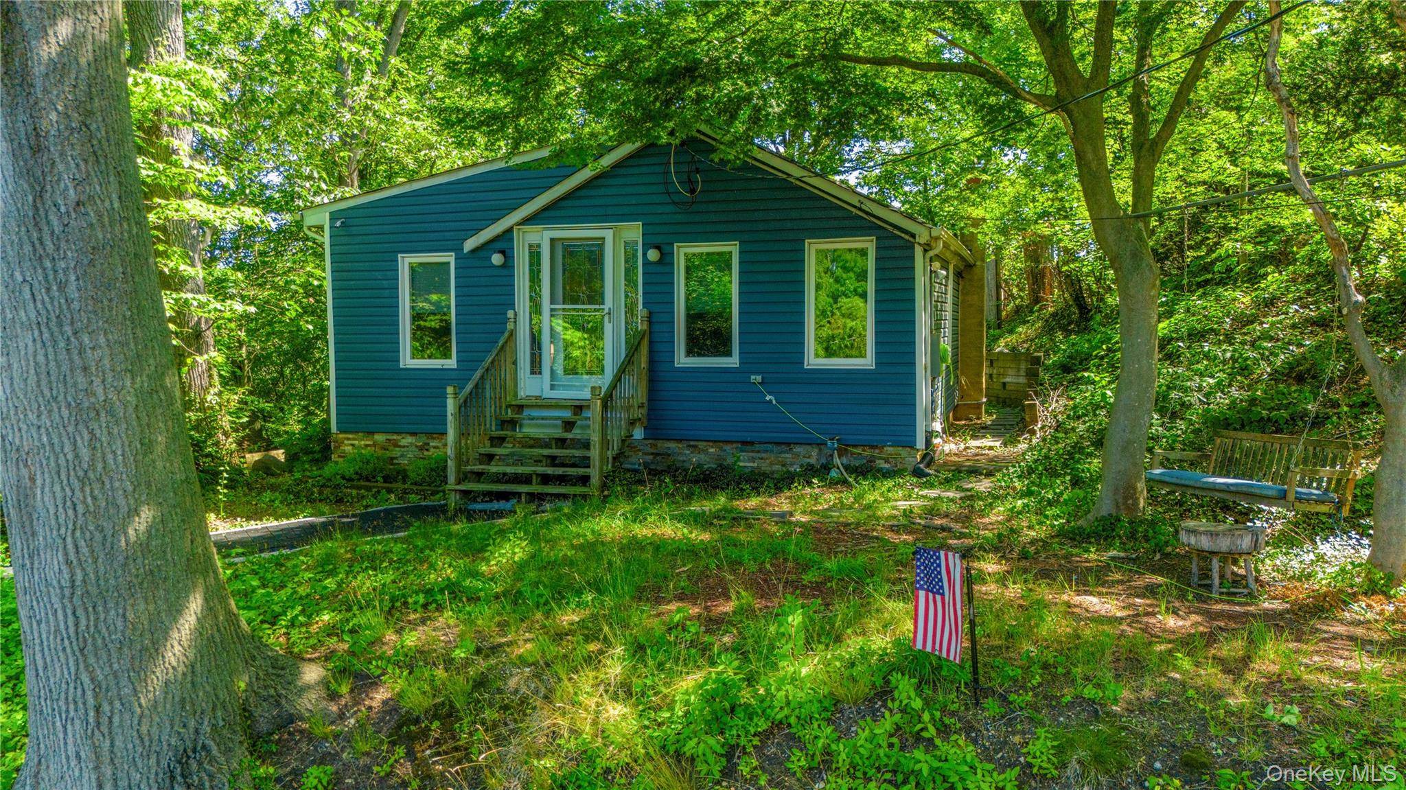 Glen Cove. Nestled in a serene, private setting, this beautifully renovated 2 bedroom home, currently used as a large 1 bedroom, offers peaceful panoramic winter water views, just minutes from ...