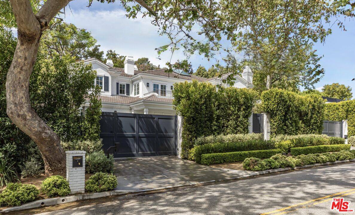 1943 Mandeville Canyon Rd 6BR Brentwood La
